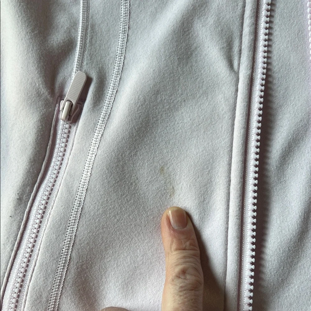 Lululemon Athletica Soft Pink Zip Top - Picture 4 of 14
